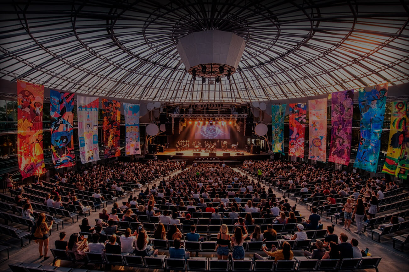 Show em arena iluminada